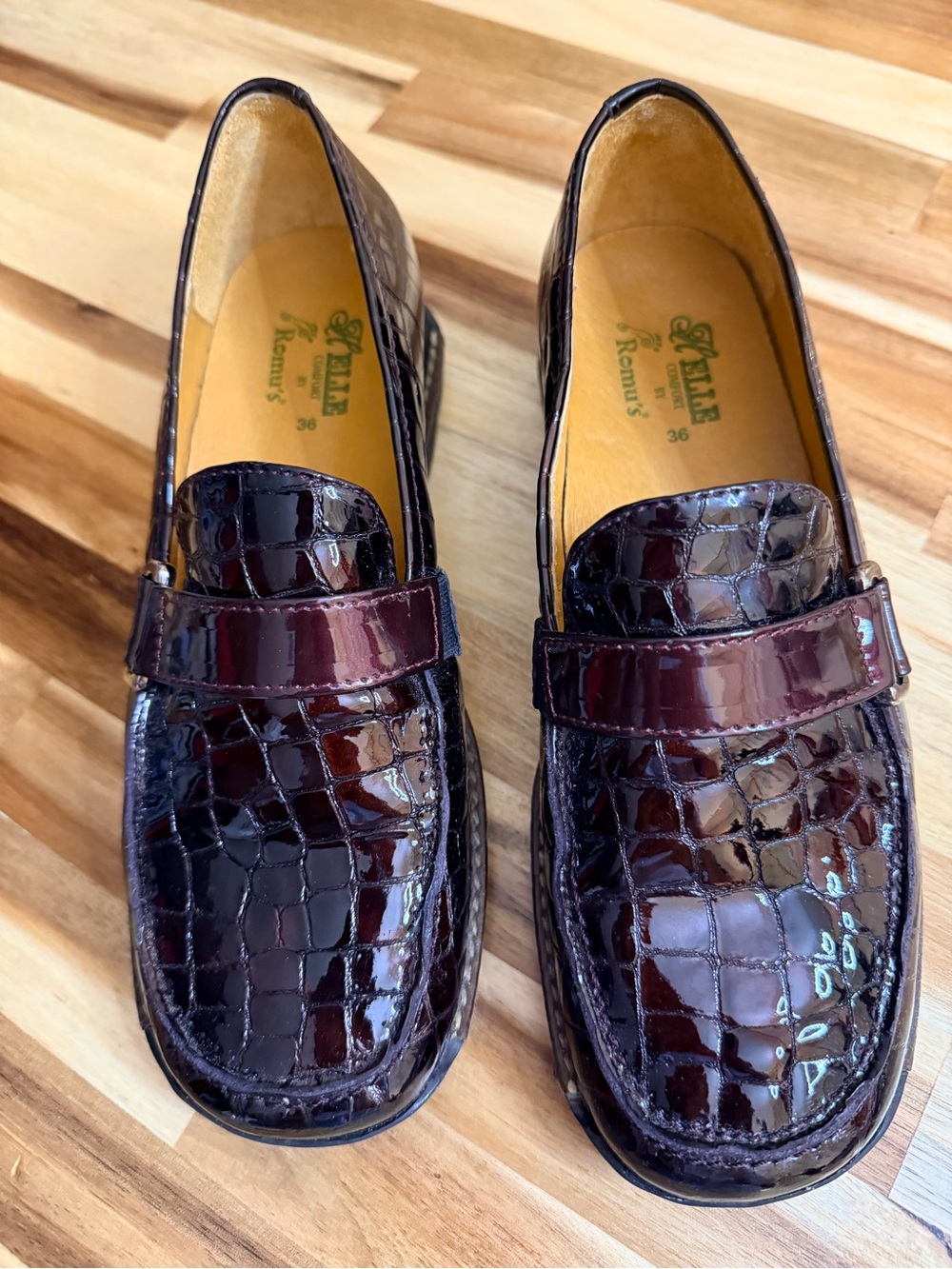 Helle by Romu Burgundy Croc-Embossed leather Loafers eclectic grandpa luxury 36